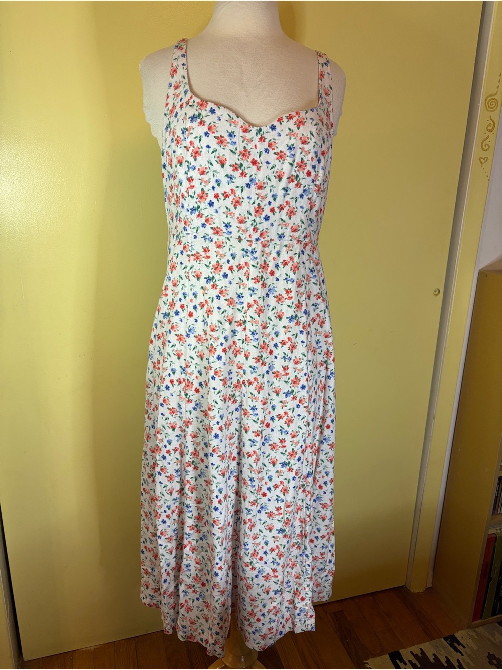 Old Navy Linen/Rayon Ditsy Maxi. With Pockets